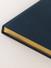 Charger l'image dans la galerie, Livre d'or / Guestbook 30x21cm (A4) tranches dorées